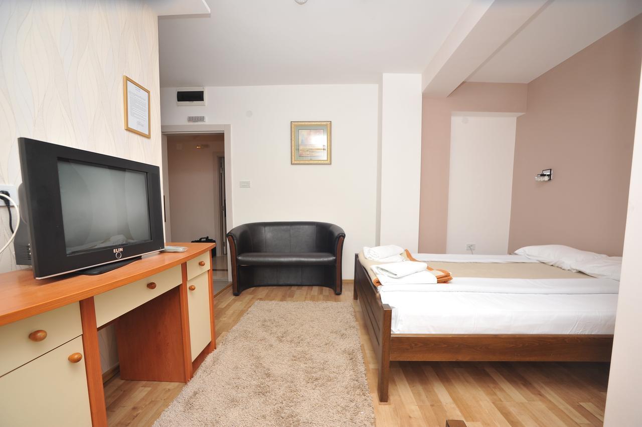 Hotel Zeleni Vir Nis Quarto foto